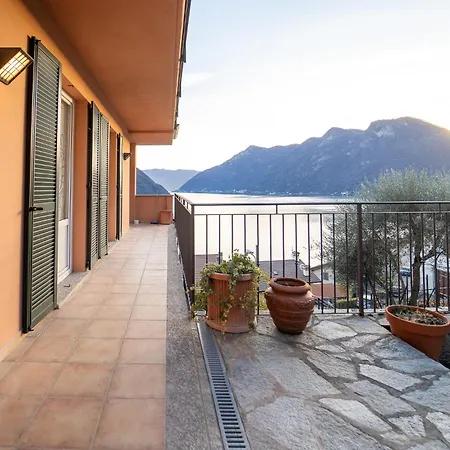 Apartment Splendida Casa Con Terrazza Vista E 2 Garage Colonno