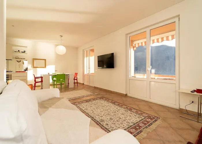 Splendida Casa Con Terrazza Vista E 2 Garage * Colonno