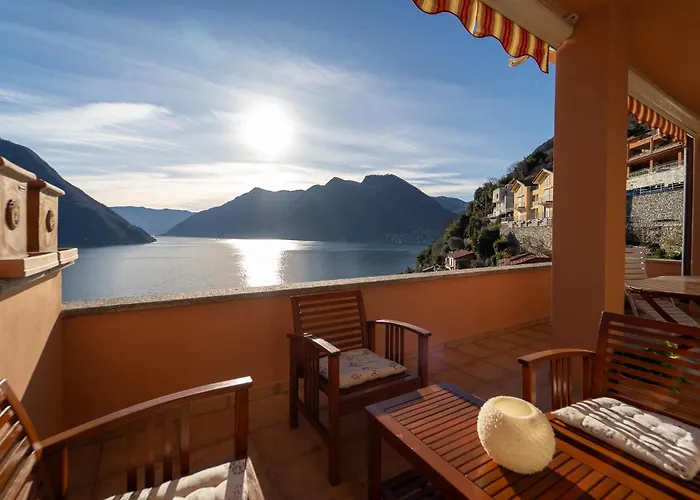 Splendida Casa Con Terrazza Vista E 2 Garage Апартаменты *