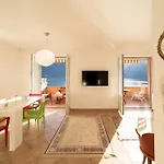 Splendida Casa Con Terrazza Vista E 2 Garage Lägenhet *